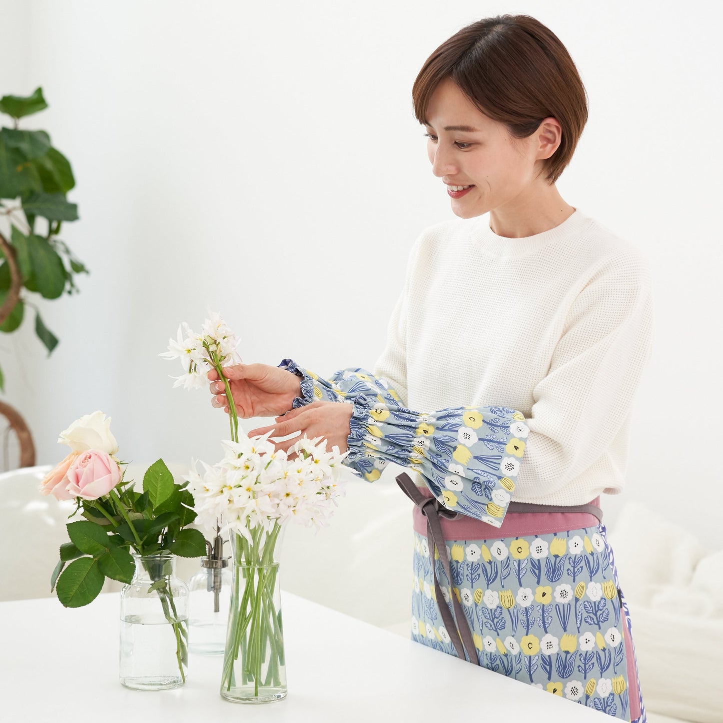 サロンエプロン │ リーフライズフラワー柄
